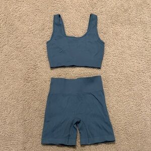 Amazon Women's Blue Crop Top and Shorts Workout Set